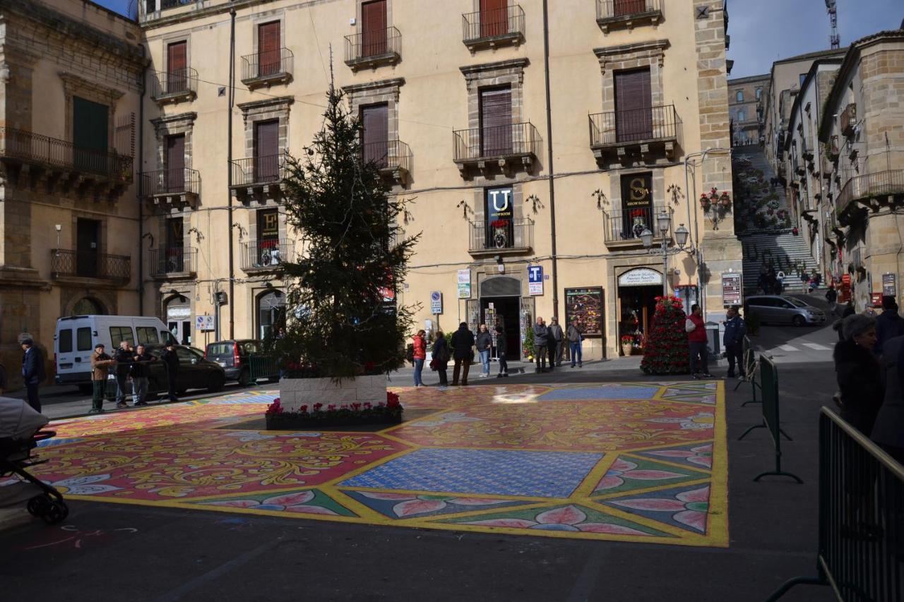 Al Centro Storico Bed & Breakfast Caltagirone Dış mekan fotoğraf